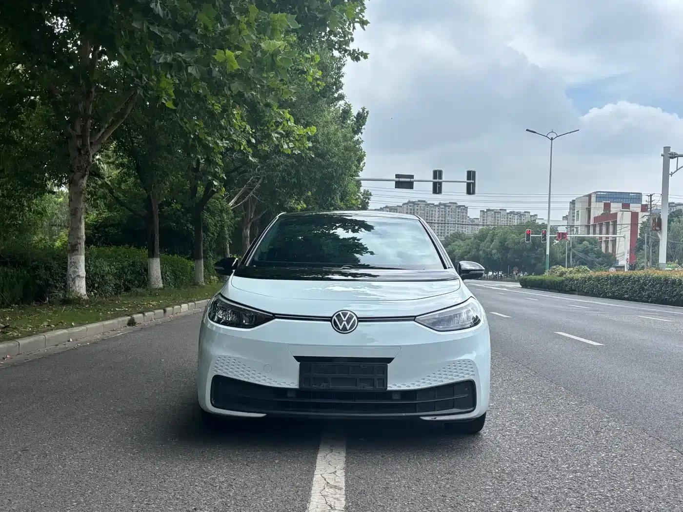 Volkswagen ID.3 2023 Pure Smart Edition — миниатюра 2