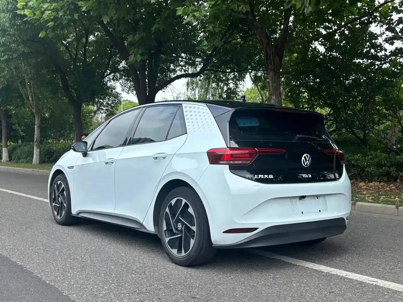 Volkswagen ID.3 2023 Pure Smart Edition — миниатюра 6