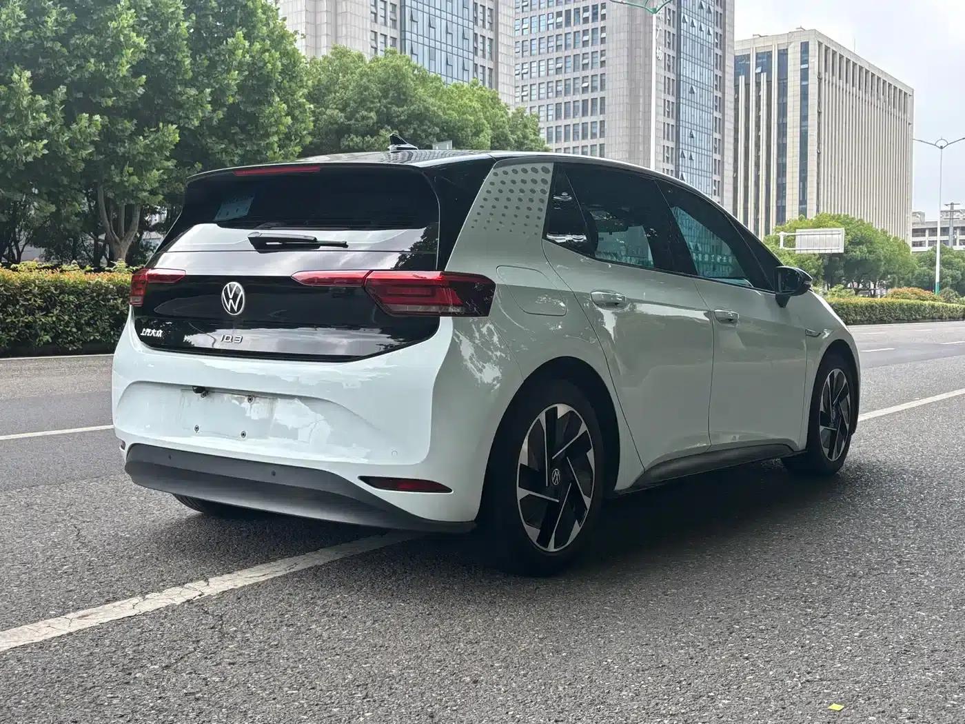 Volkswagen ID.3 2023 Pure Smart Edition — миниатюра 8