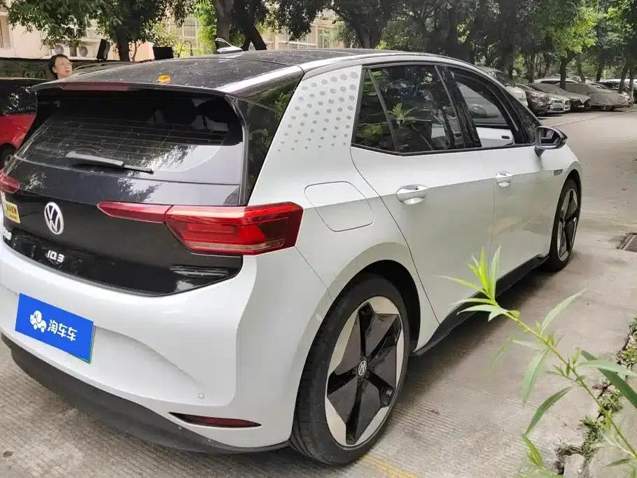 Volkswagen ID.3 2022 Pro Intelligent Edition — миниатюра 3