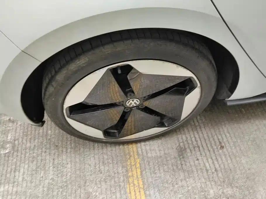 Volkswagen ID.3 2022 Pro Intelligent Edition — миниатюра 6