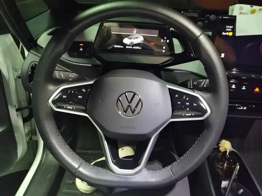 Volkswagen ID.3 2024 Outstanding Edition — миниатюра 15
