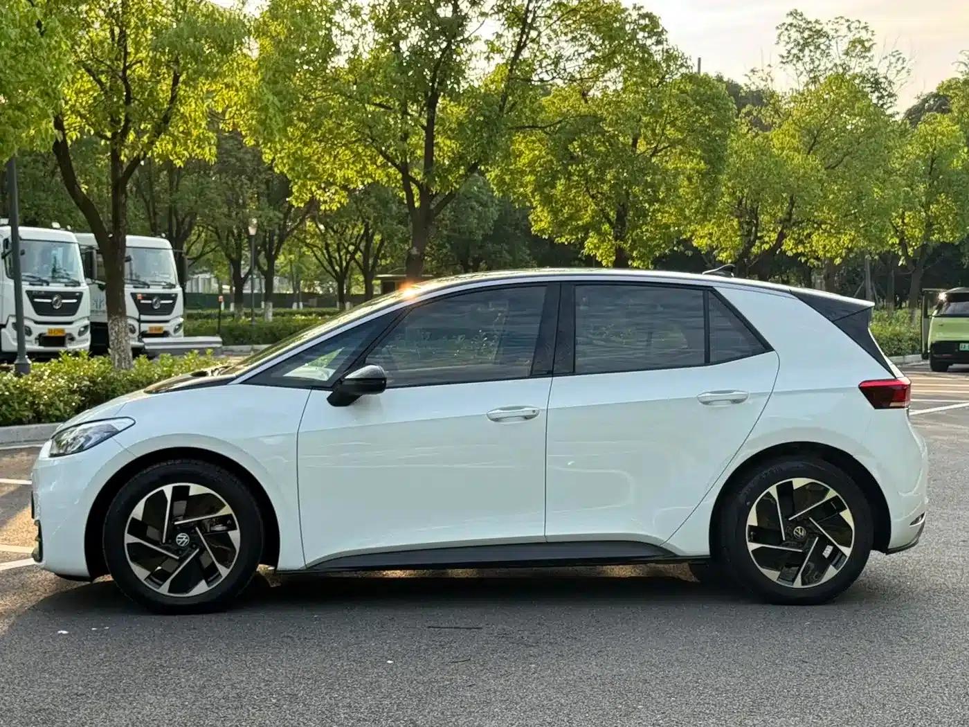 Volkswagen ID.3 2025 Smart Edition - Outstanding Version — миниатюра 4