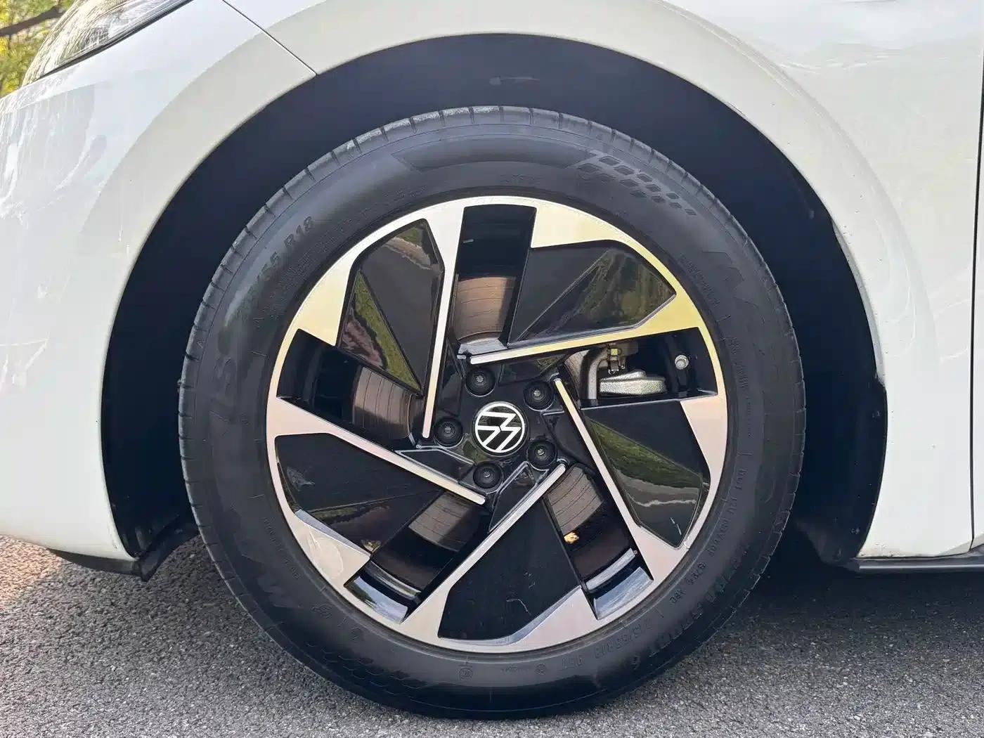 Volkswagen ID.3 2025 Smart Edition - Outstanding Version — миниатюра 7