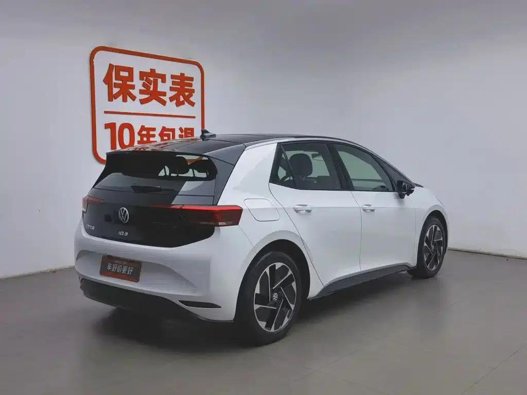 Volkswagen ID.3 2024 Outstanding Edition — миниатюра 2