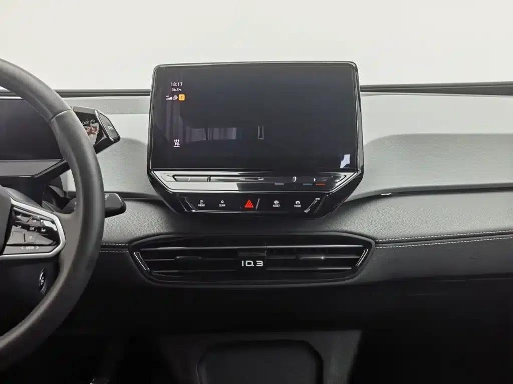Volkswagen ID.3 2024 Outstanding Edition — миниатюра 12