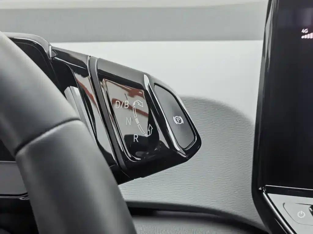 Volkswagen ID.3 2024 Outstanding Edition — миниатюра 13
