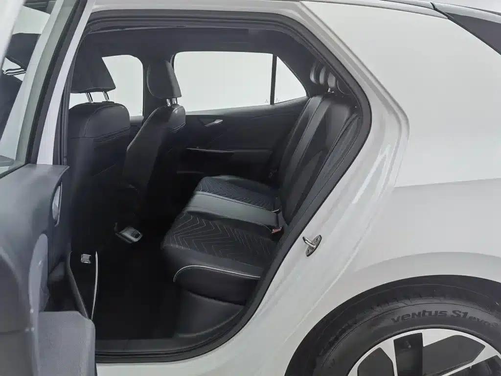 Volkswagen ID.3 2024 Outstanding Edition — миниатюра 15