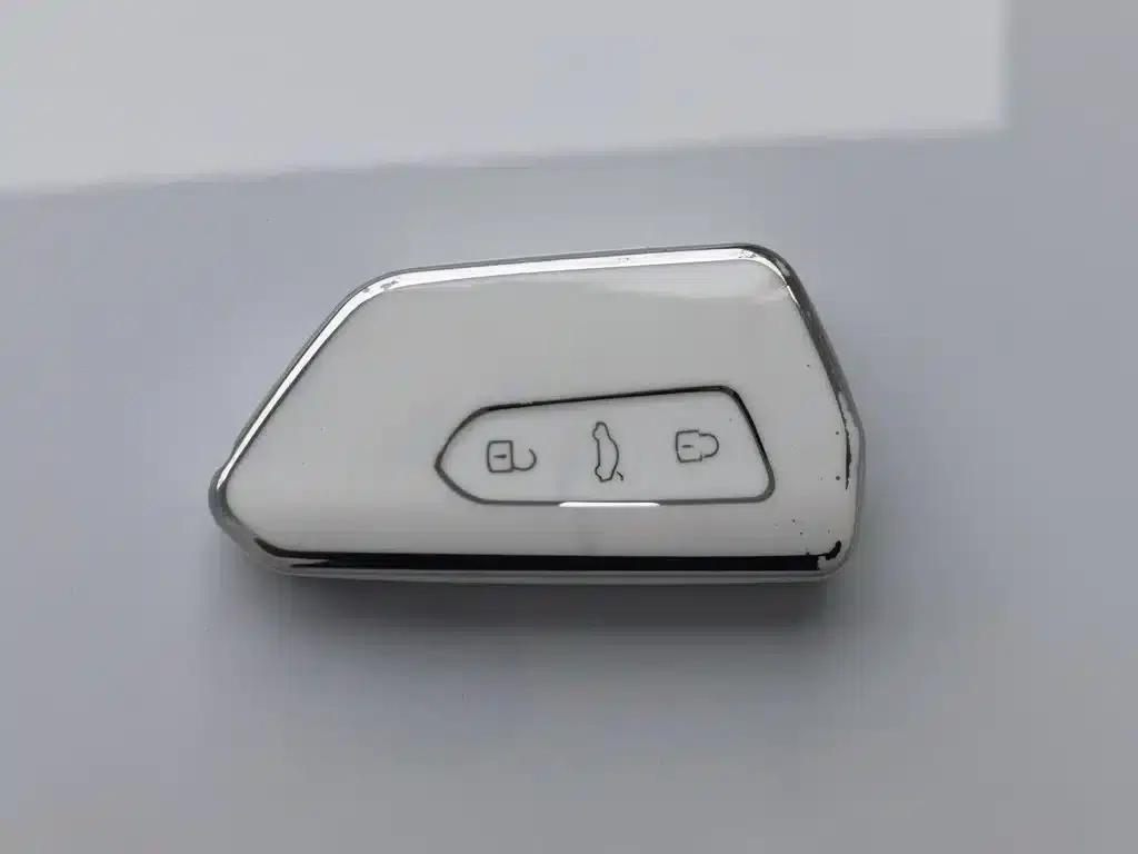 Volkswagen ID.3 2024 Outstanding Edition — миниатюра 19