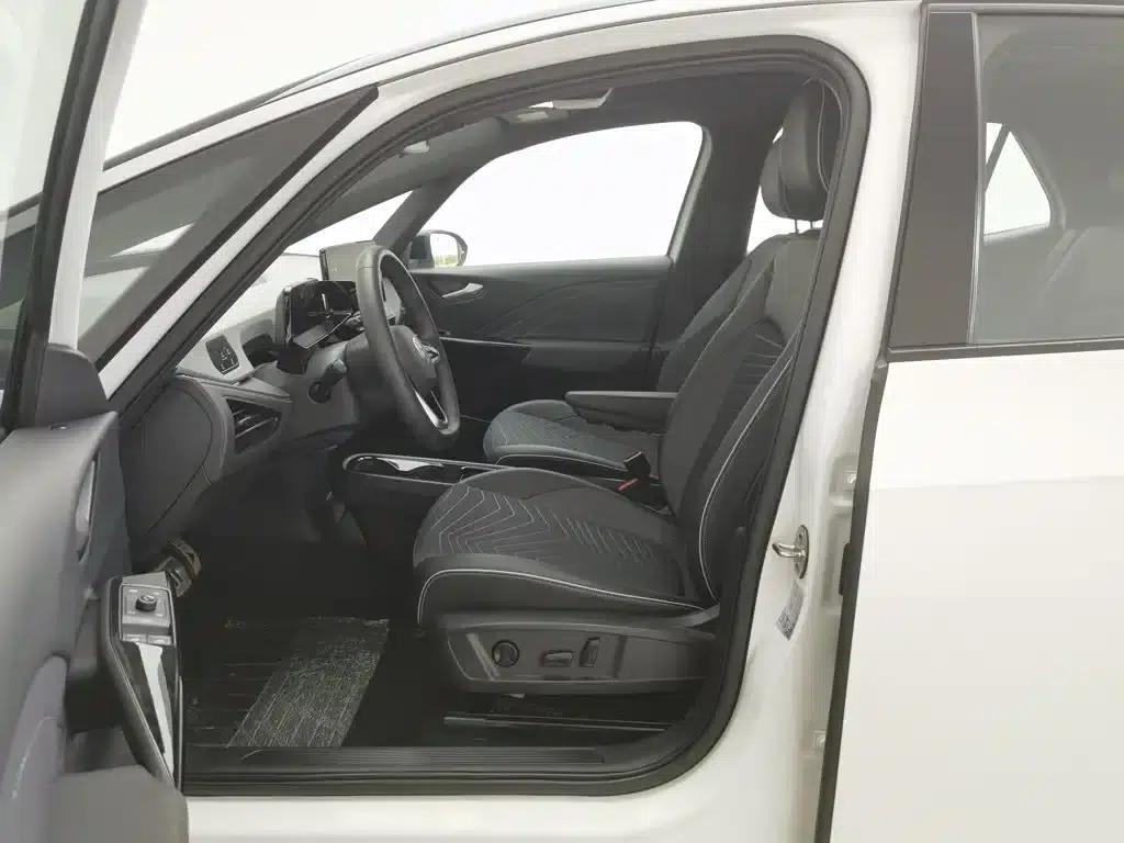 Volkswagen ID.3 2024 Outstanding Edition — миниатюра 10