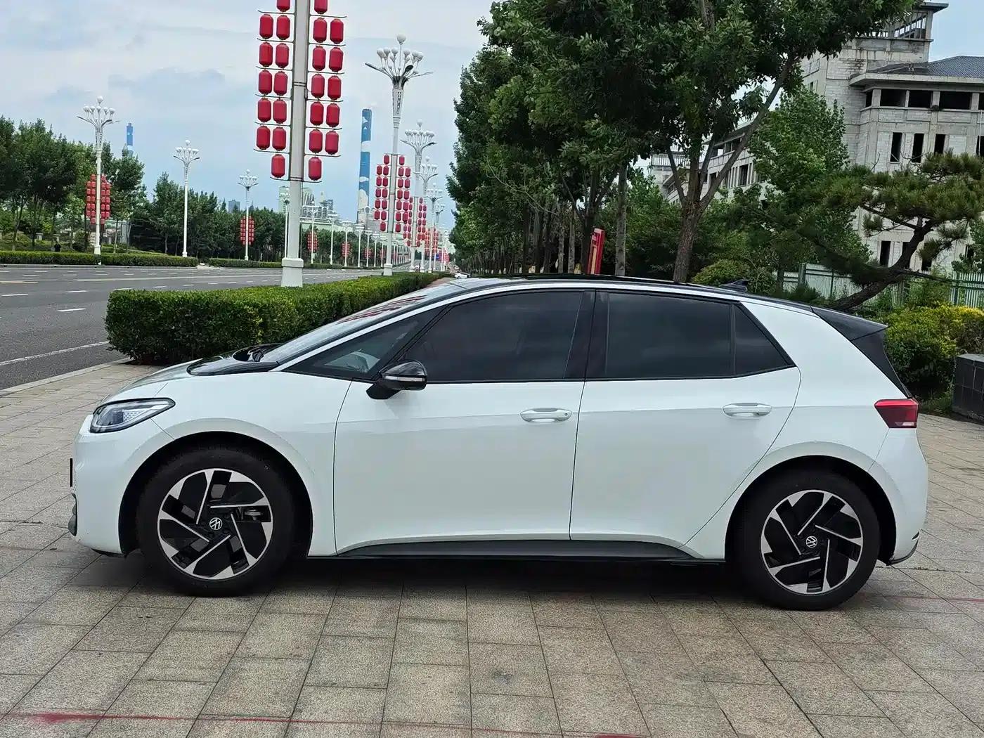 Volkswagen ID.3 2024 Intelligent Edition — миниатюра 2