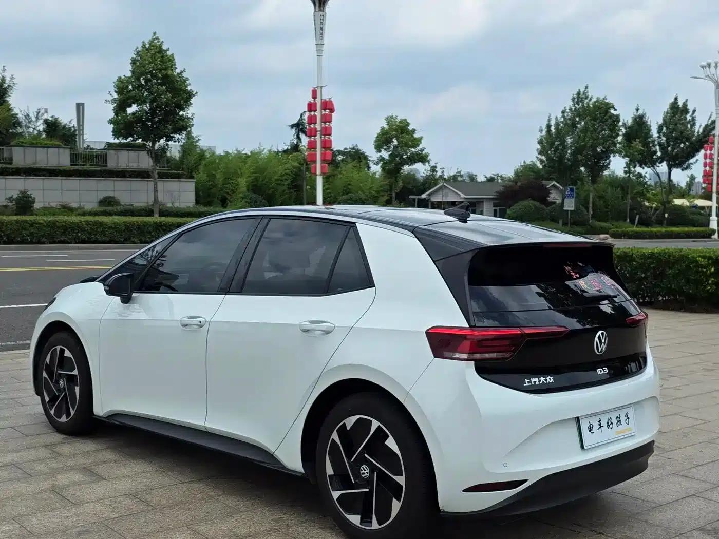Volkswagen ID.3 2024 Intelligent Edition — миниатюра 3