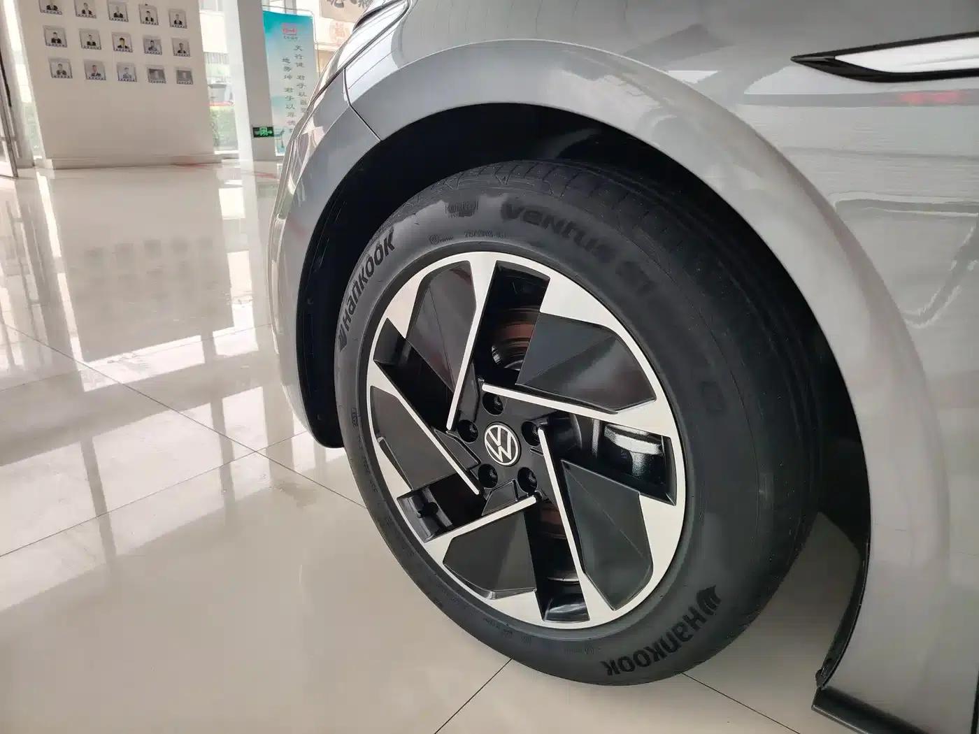 Volkswagen ID.3 2023 Upgraded Pure Smart Edition — миниатюра 9