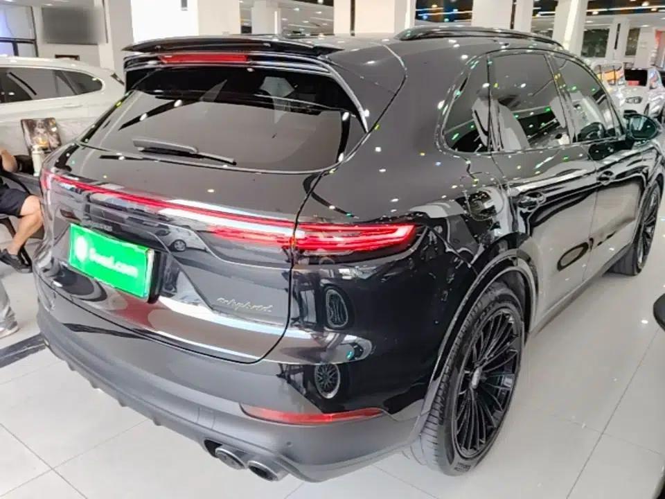Porsche Cayenne E-Hybrid 2019 Cayenne E-Hybrid 2.0T — миниатюра 6
