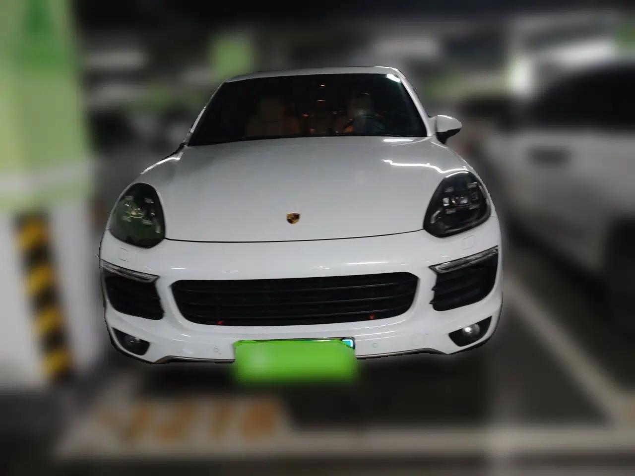 Porsche Cayenne E-Hybrid 2016 Cayenne S E-Hybrid 3.0T — миниатюра 2