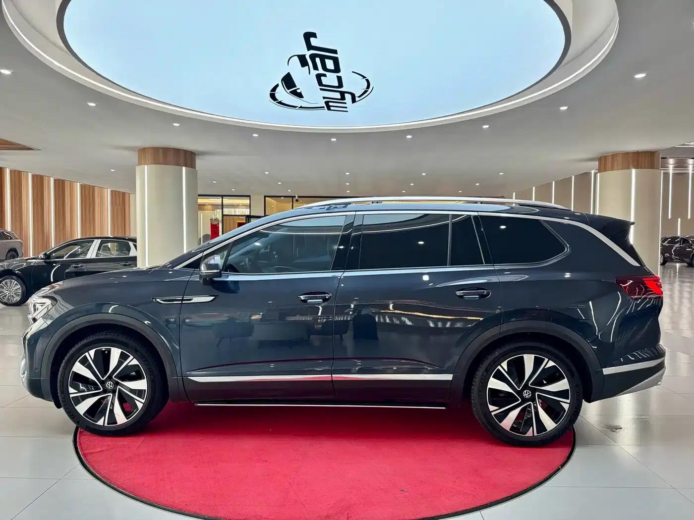 2021 Range Rover 380TSI AWD Flagship Edition — миниатюра 8
