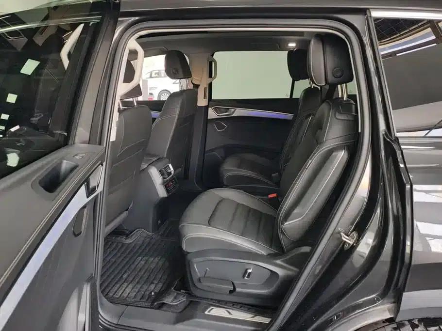 2021 Range Rover 380TSI AWD Luxury Pro — миниатюра 11