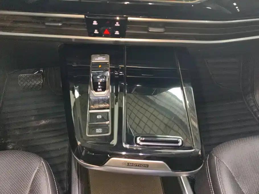 2021 Range Rover 380TSI AWD Luxury Pro — миниатюра 16