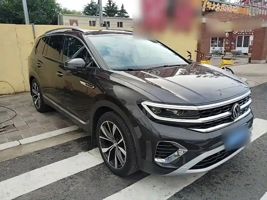 2024 Range Rover 530TSI AWD Flagship Pro 6-seater — миниатюра 4
