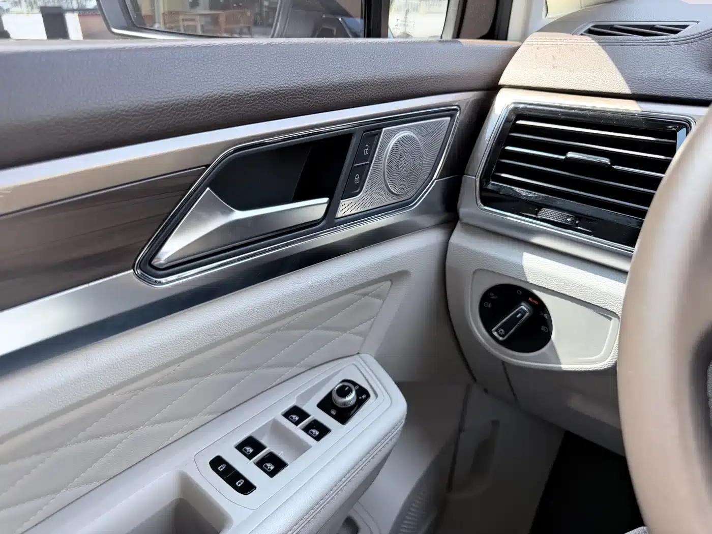 Viloran 2020 380TSI Premium Edition — миниатюра 20