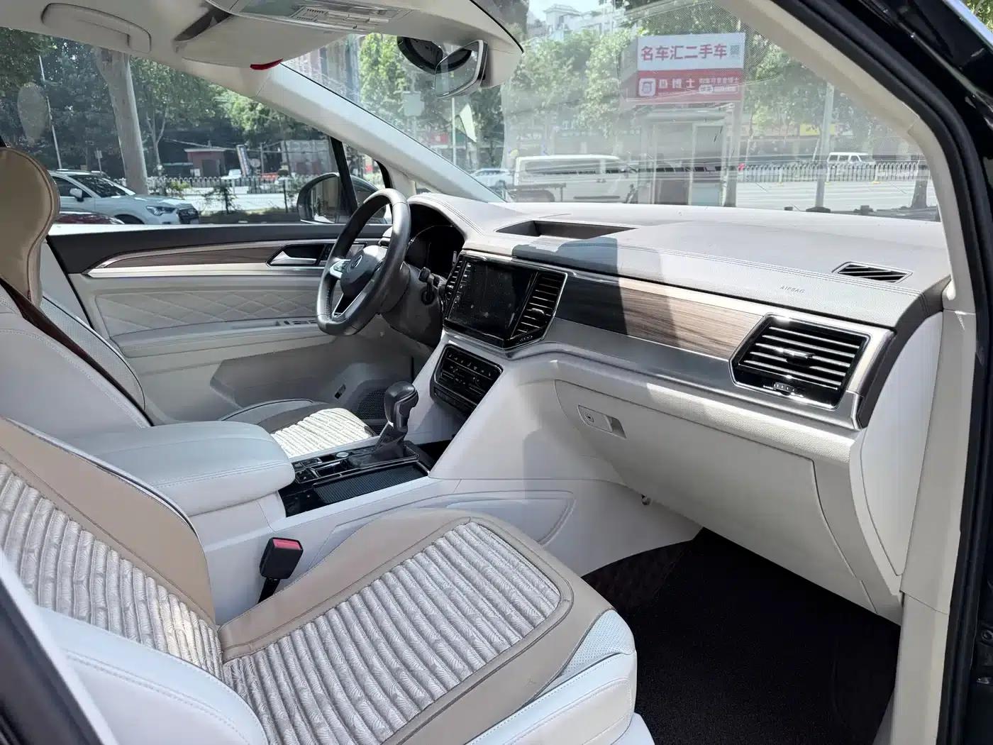 Viloran 2020 380TSI Premium Edition — миниатюра 4