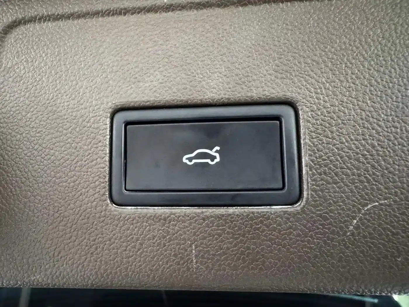 Viloran 2023 330TSI Luxury Edition — миниатюра 12