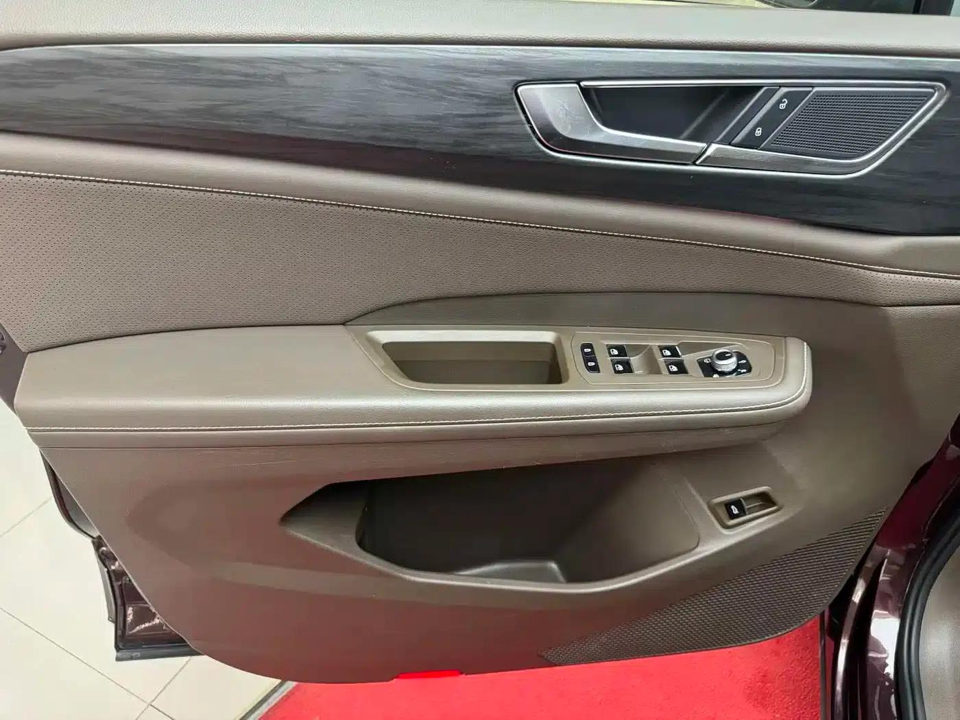 Viloran 2023 330TSI Luxury Edition — миниатюра 13