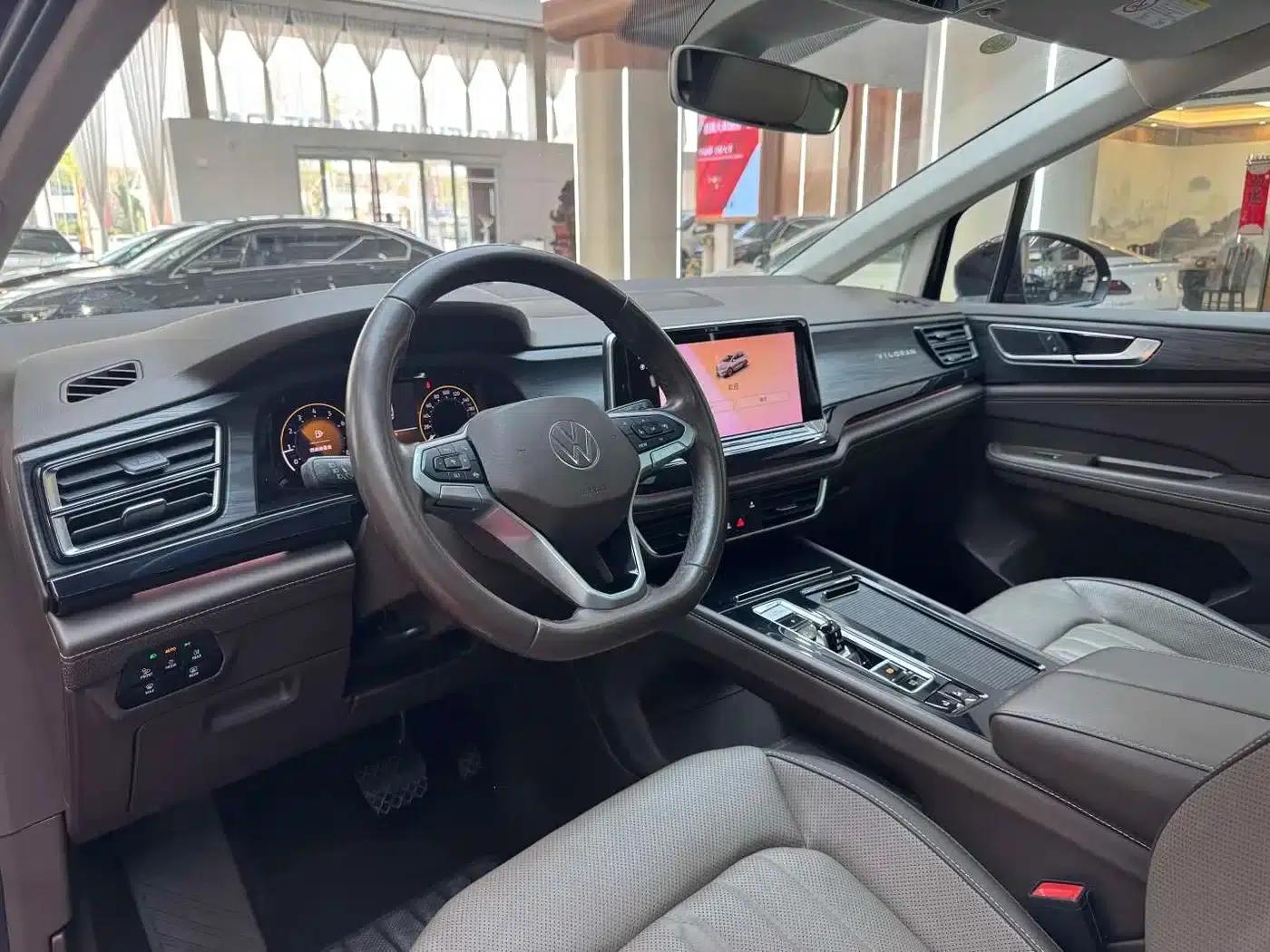 Viloran 2023 330TSI Luxury Edition — миниатюра 10