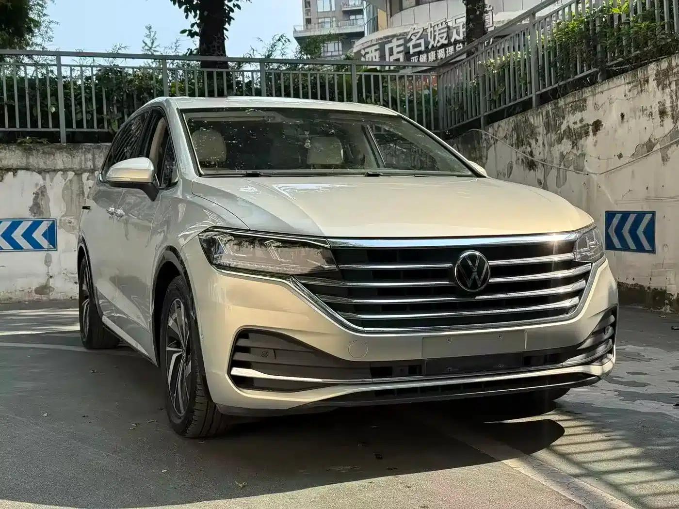 Viloran 2020 330TSI Luxury Edition — миниатюра 3