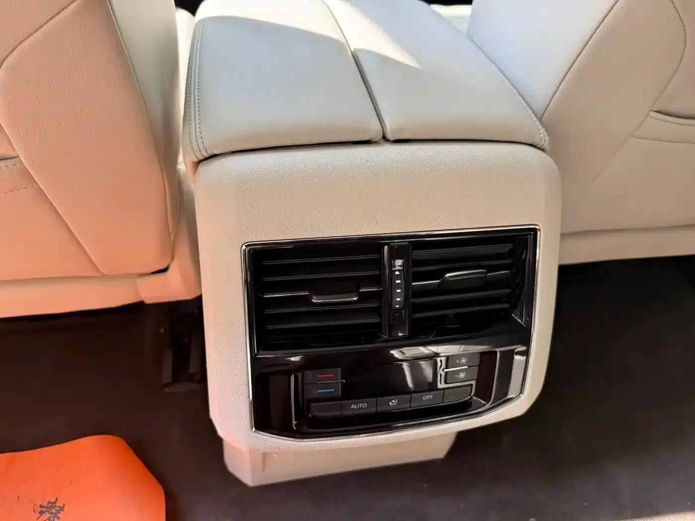 Viloran 2020 330TSI Luxury Edition — миниатюра 8