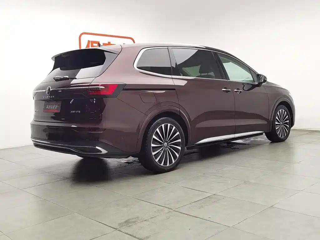 Viloran 2020 380TSI Premium Edition — миниатюра 2