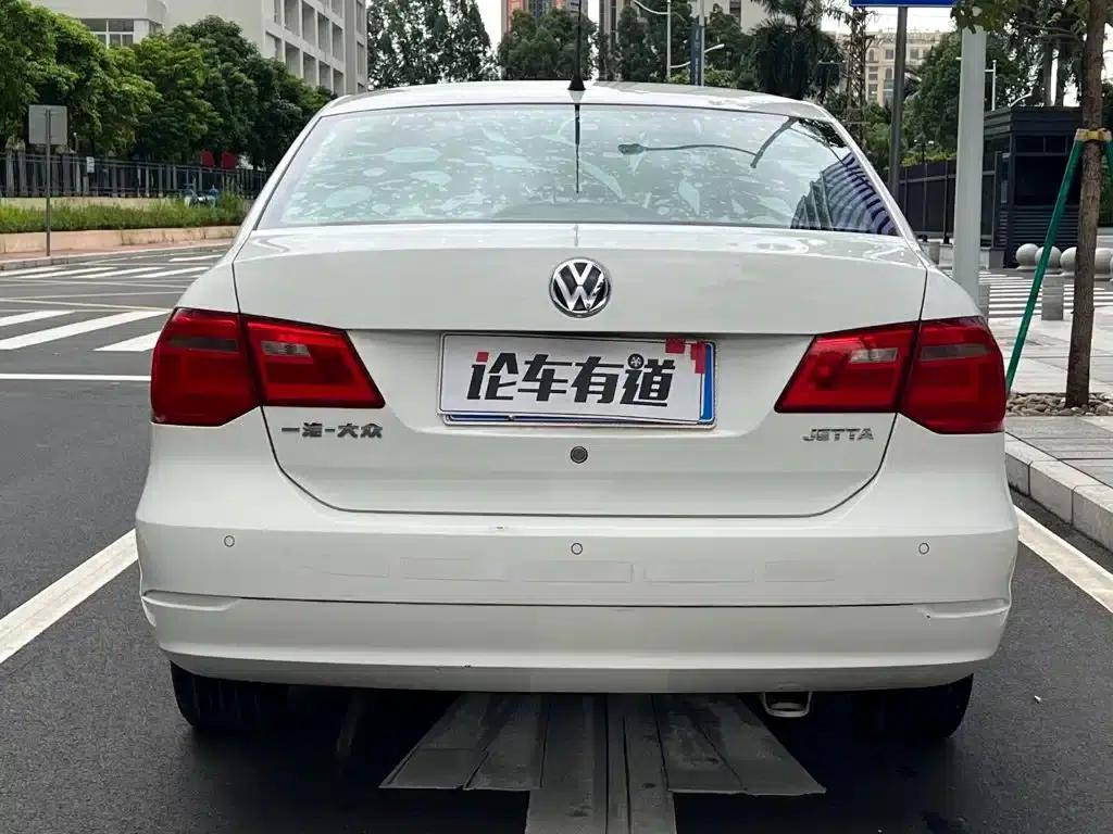 Jetta 2015 Value Edition 1.4L Manual Comfort Model — миниатюра 21
