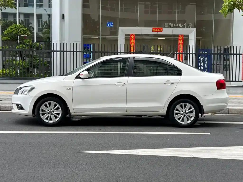 Jetta 2015 Value Edition 1.4L Manual Comfort Model — миниатюра 22