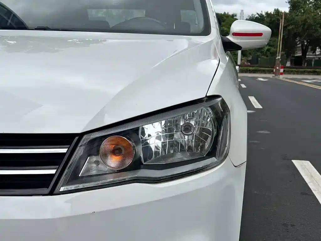 Jetta 2015 Value Edition 1.4L Manual Comfort Model — миниатюра 23