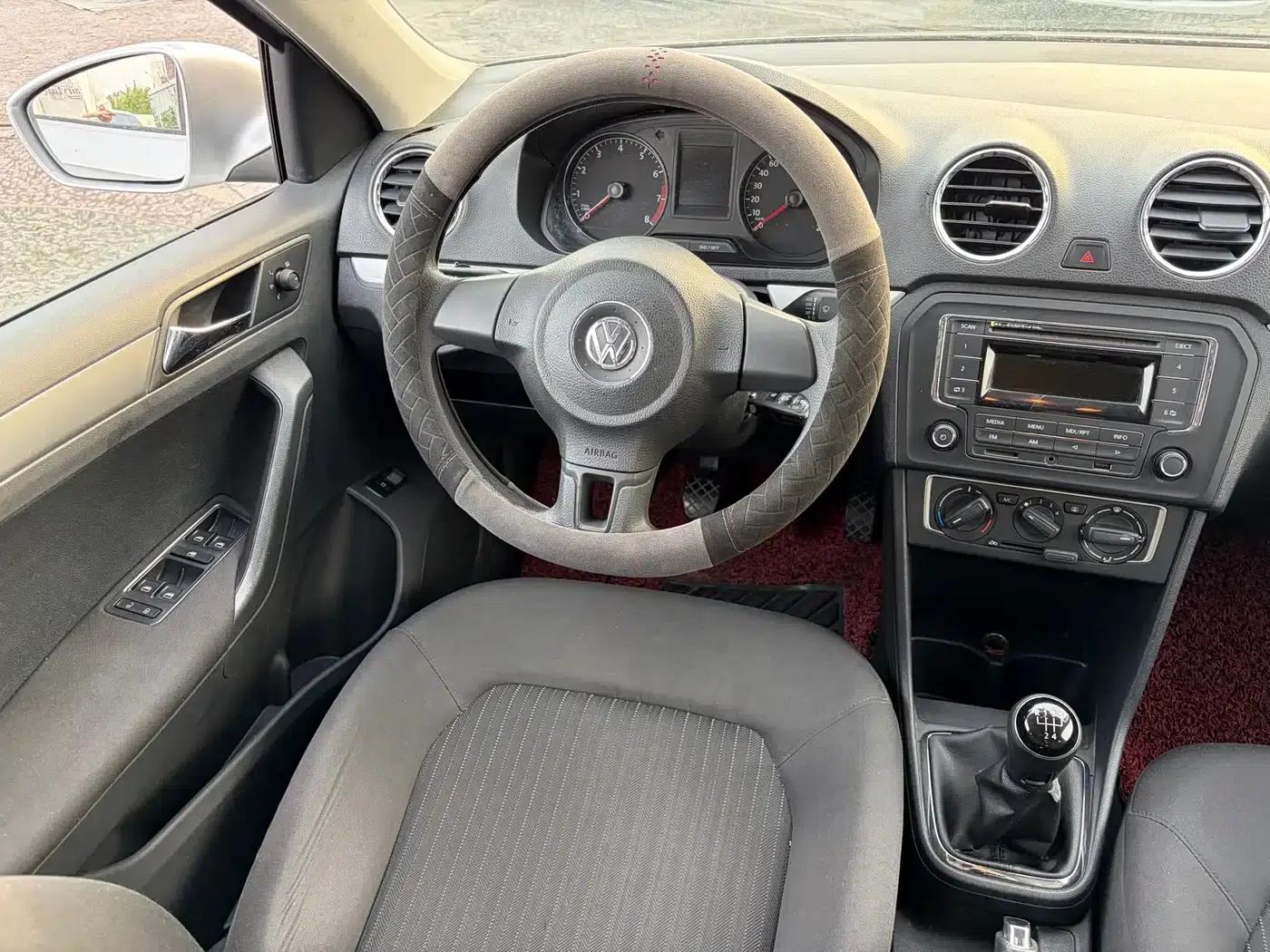 Jetta 2015 Value Edition 1.4L Manual Comfort Model — миниатюра 11