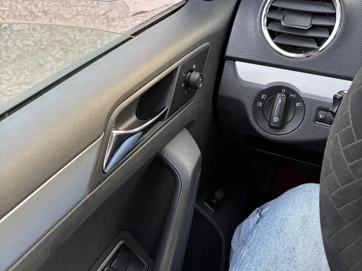 Jetta 2015 Value Edition 1.4L Manual Comfort Model — миниатюра 18