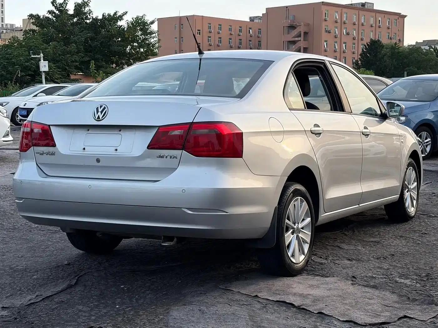 Jetta 2015 Value Edition 1.4L Manual Comfort Model — миниатюра 5