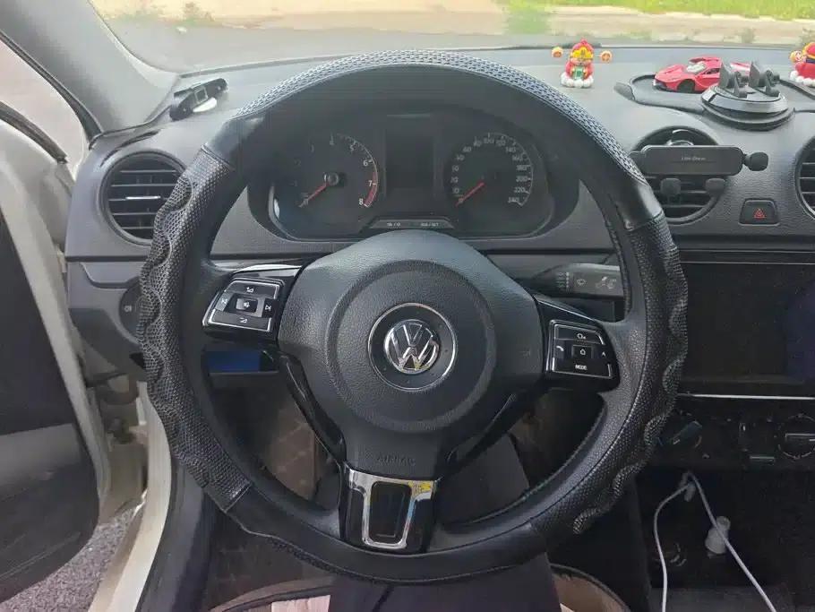 Jetta 2015 Value Edition 1.6L Manual Fashion Model — миниатюра 15
