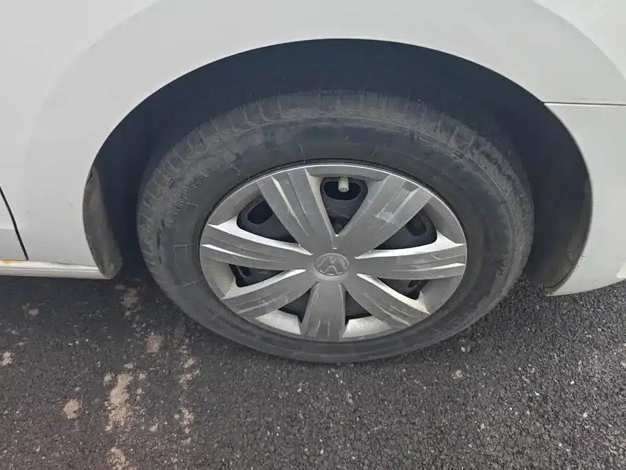 Jetta 2015 Value Edition 1.6L Manual Fashion Model — миниатюра 6