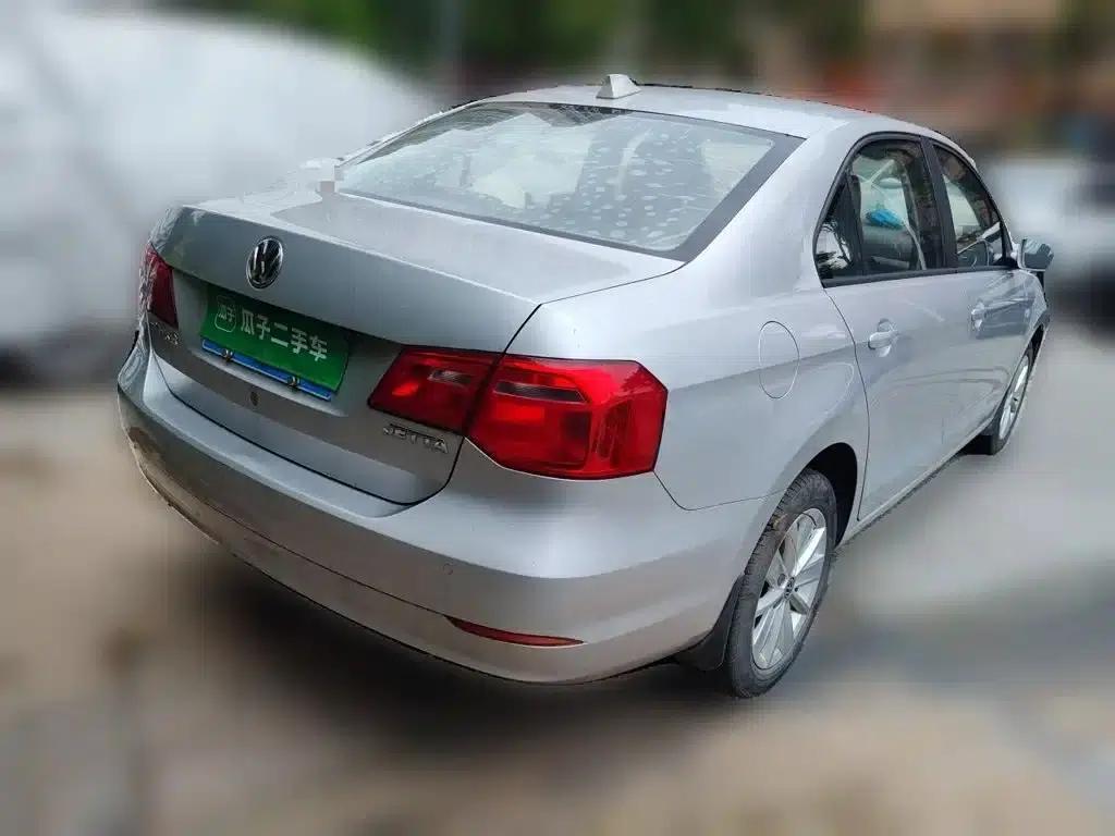 Jetta 2015 1.6L Manual Comfort Model — миниатюра 5
