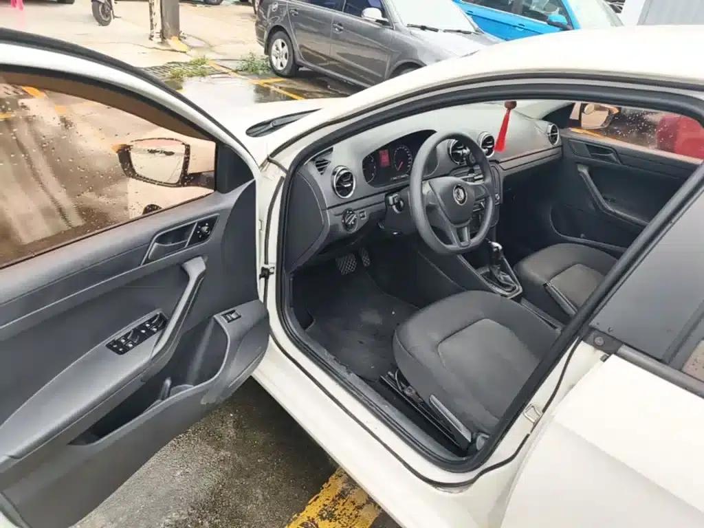 Jetta 2017 1.5L Automatic Fashion Edition — миниатюра 16