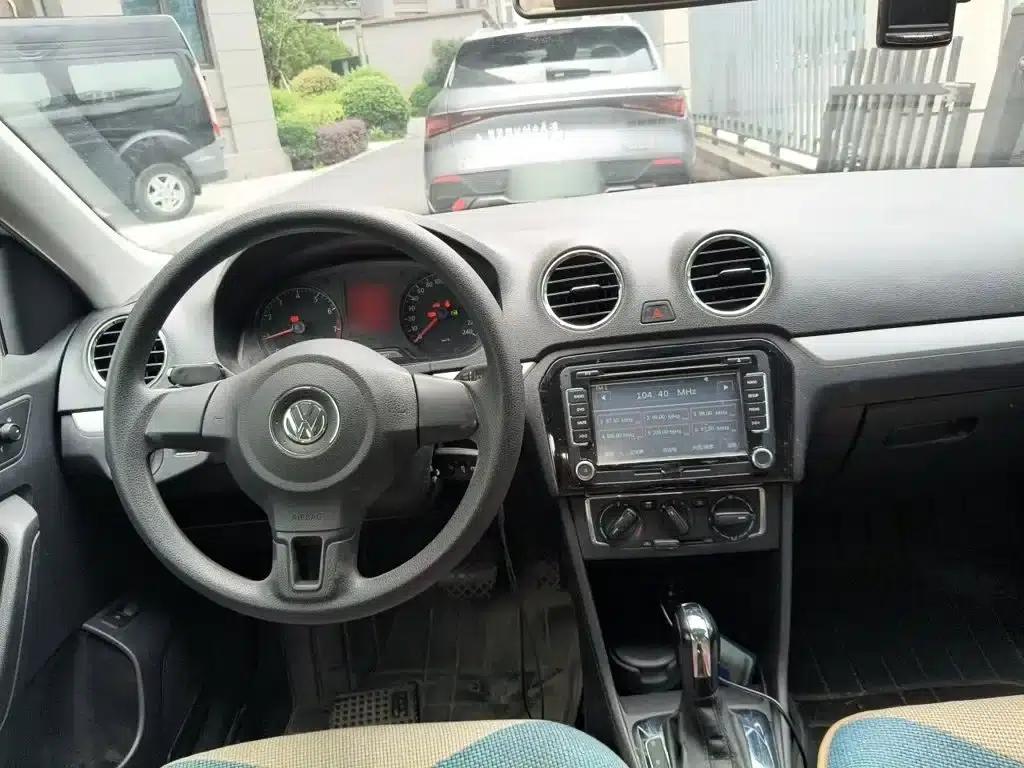 Jetta 2015 Value Edition 1.6L Automatic Comfort Model — миниатюра 3
