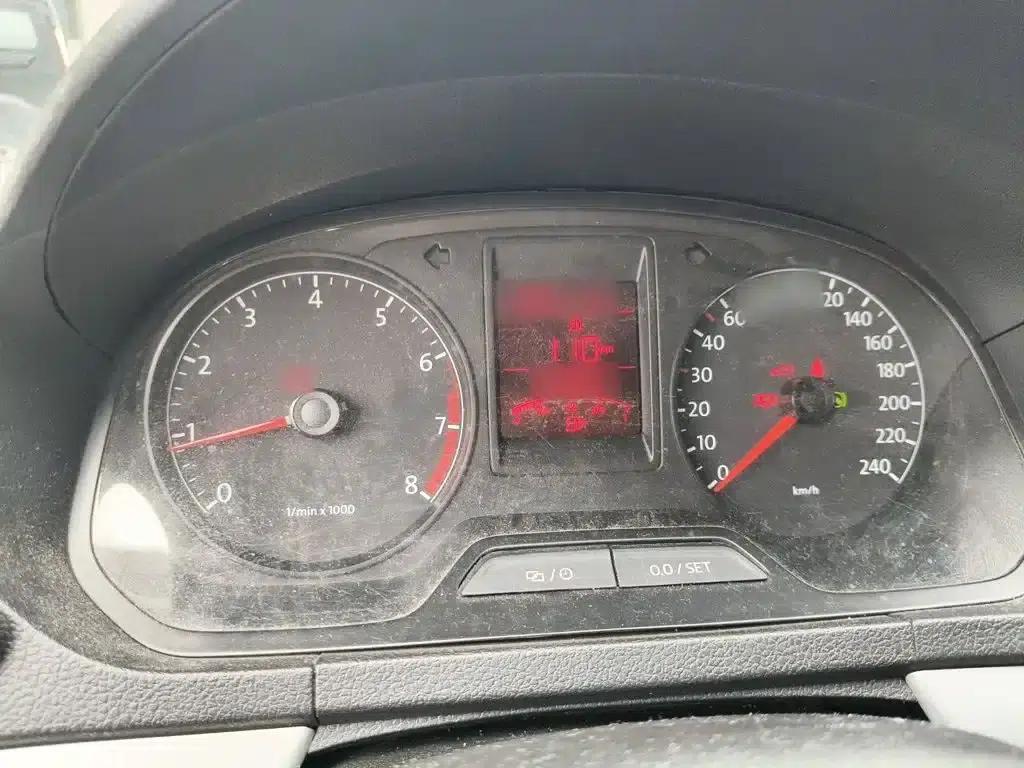 Jetta 2015 Value Edition 1.6L Automatic Comfort Model — миниатюра 4