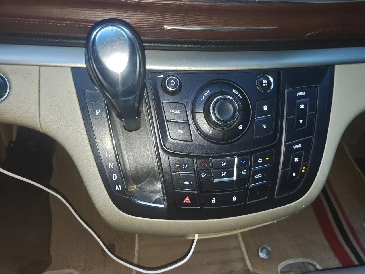 Buick GL8 2018 28T Luxury Model China VI Standard — миниатюра 14