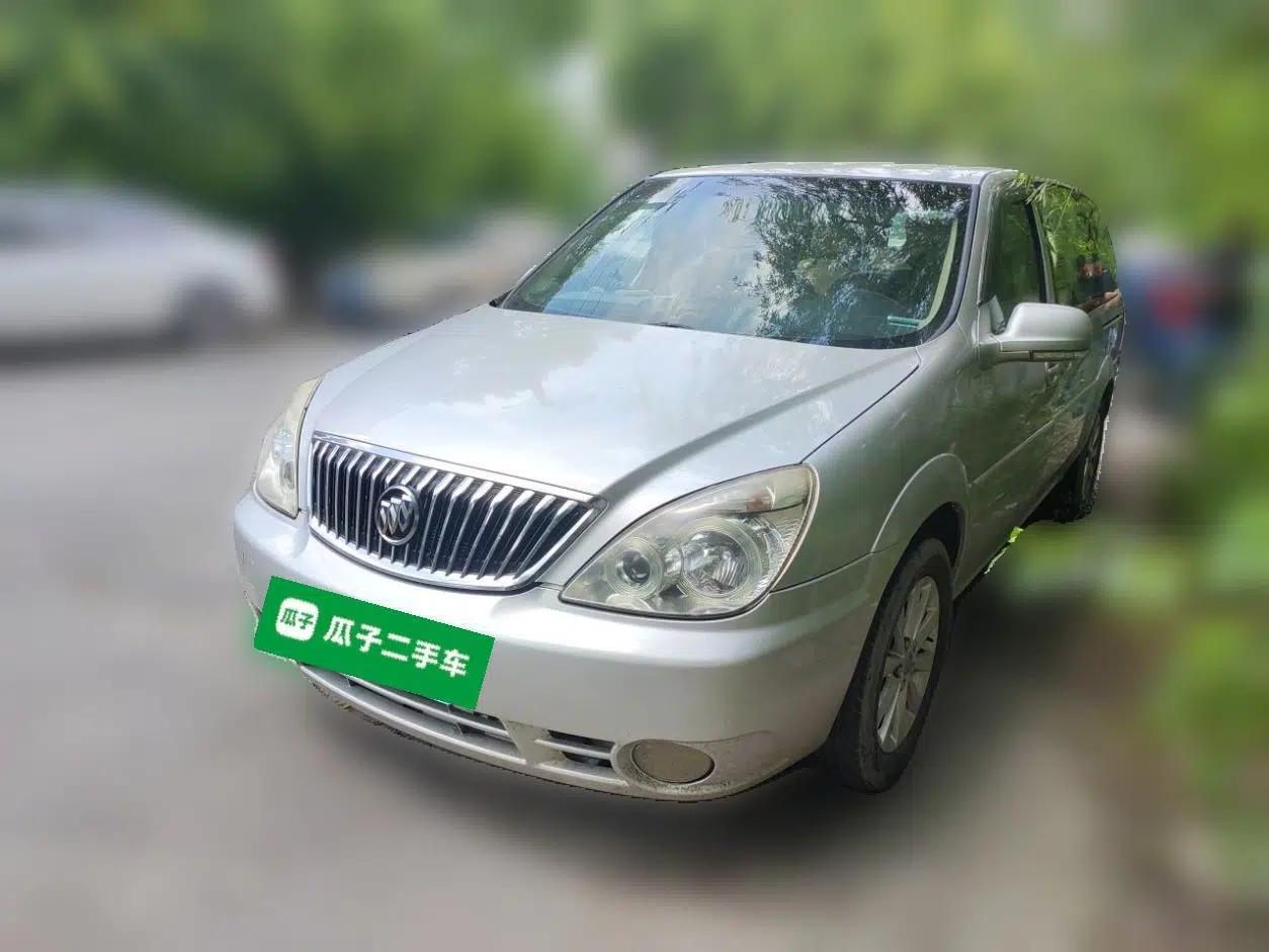 Buick GL8 2012 2.4L BASE Comfort Edition — миниатюра 1
