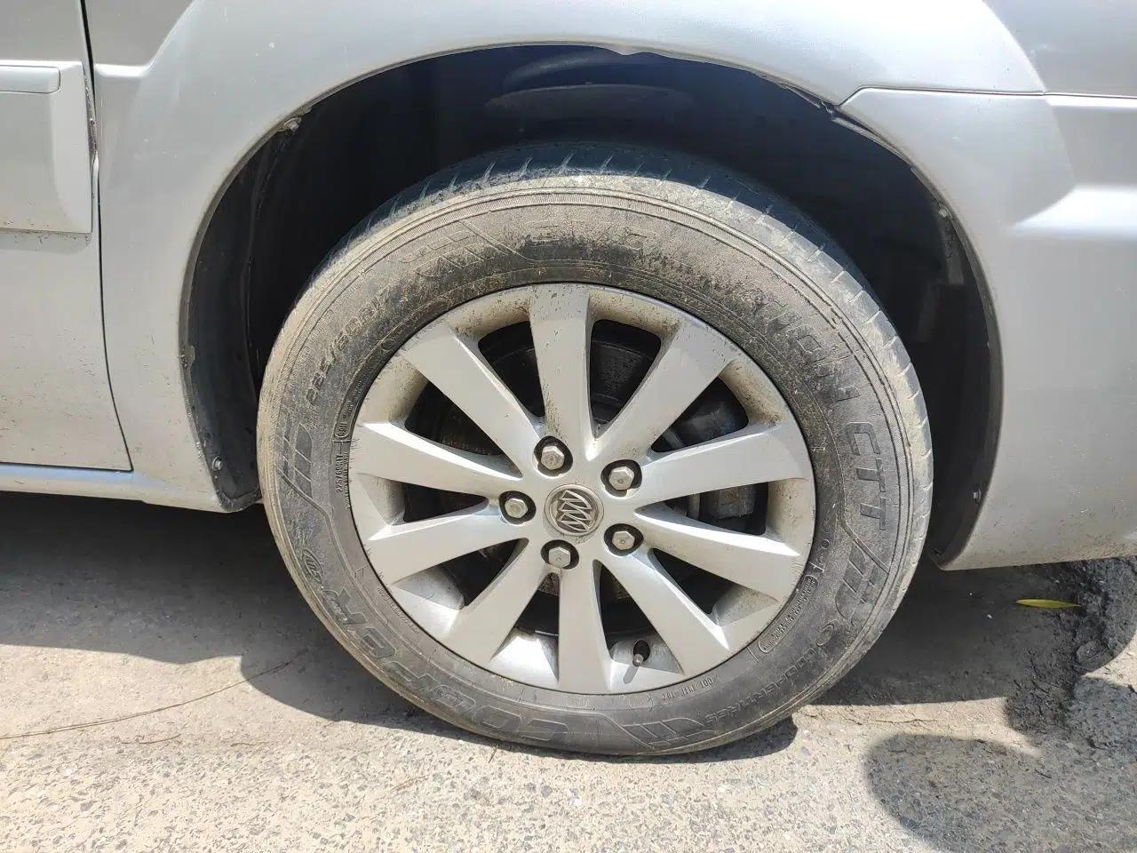 Buick GL8 2012 2.4L BASE Comfort Edition — миниатюра 8