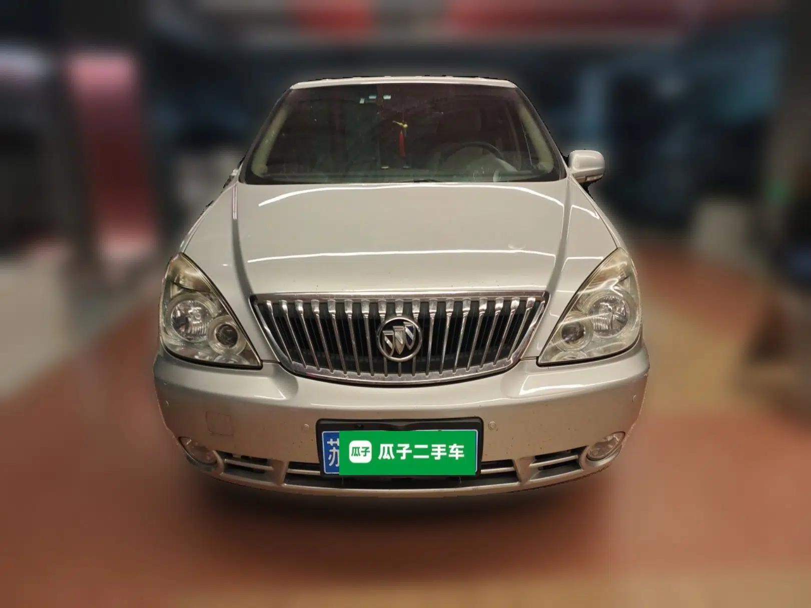 Buick GL8 2014 2.4L Classic Edition — миниатюра 2