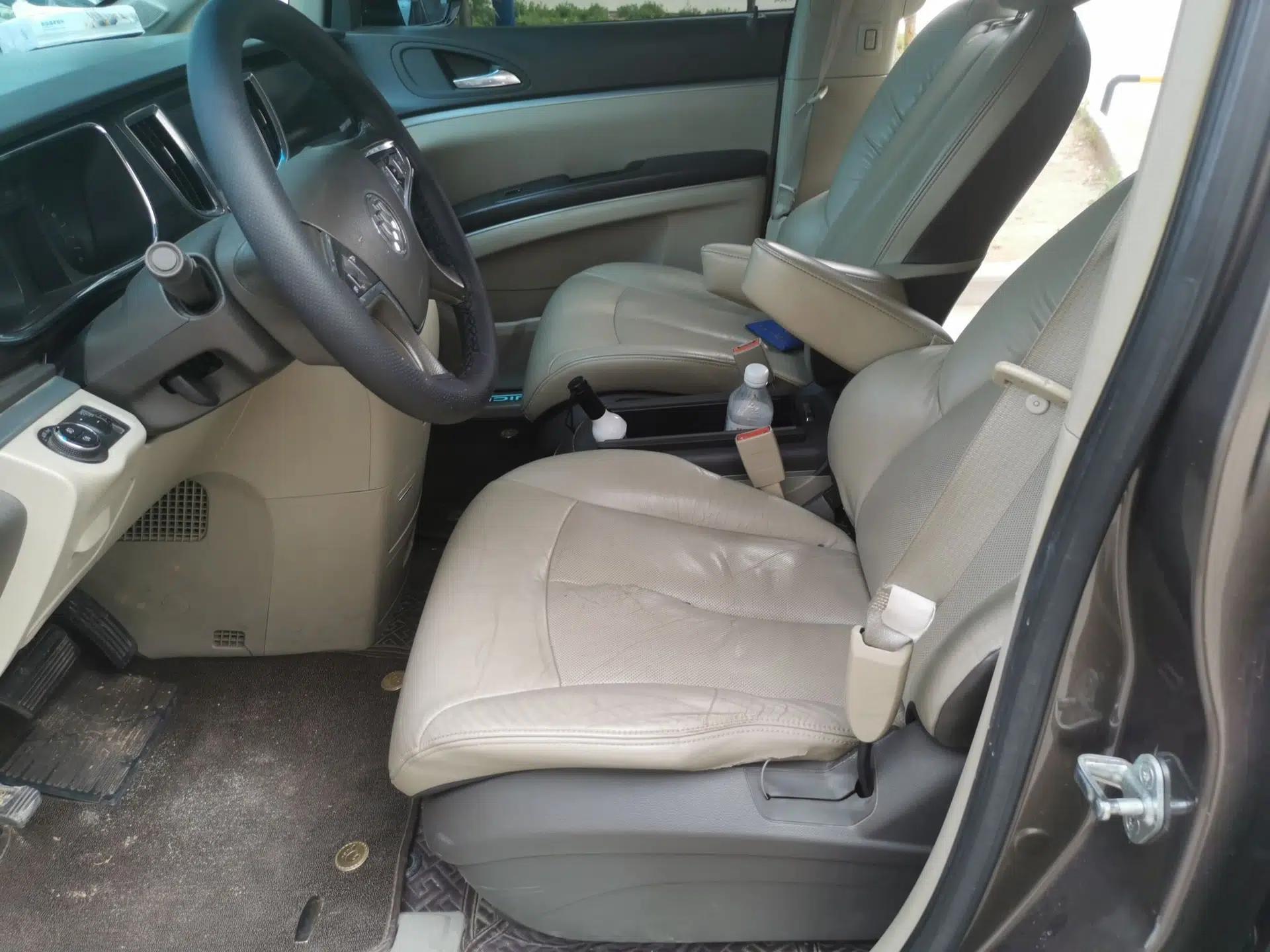 Buick GL8 2011 3.0L XT Luxury Business Flagship Edition — миниатюра 15