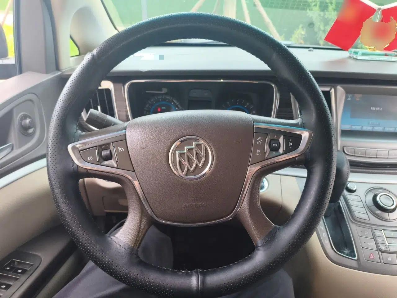 Buick GL8 2011 3.0L GT Luxury Business Haoya Edition — миниатюра 10