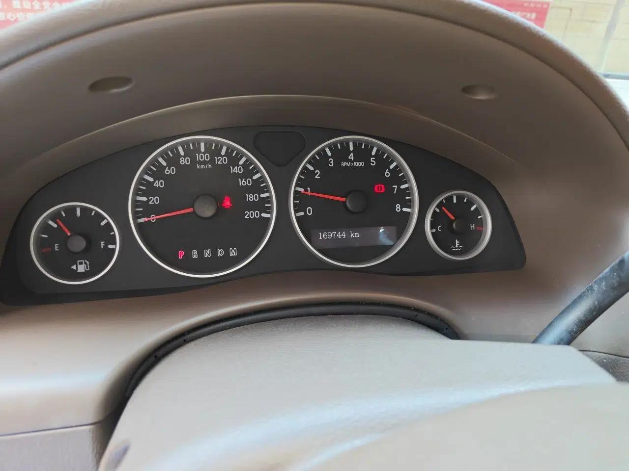 Buick GL8 2011 2.4L LT Executive Edition — миниатюра 12